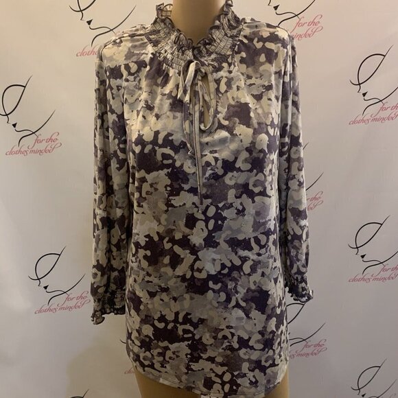 Cato. Size Medium. Pullover. Stretch. Elastic Neck and Wrist. Tie neck. B78 - Picture 1 of 6